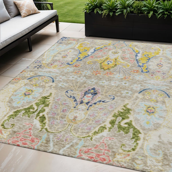HomeRoots 5' Washable Indoor-Outdoor Floral Area Rug in Beige, Gold, and Fern Green - Durable & Stylish Design 626267