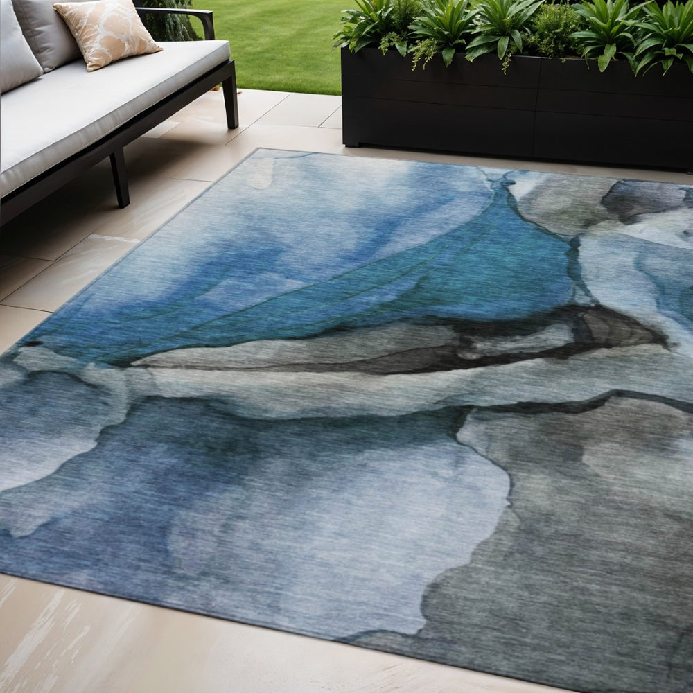 HomeRoots 5' Blue and Gray Abstract Area Rug - Stylish, Washable, Indoor/Outdoor Durable Design for High Traffic Spaces 5' X 8' 626465