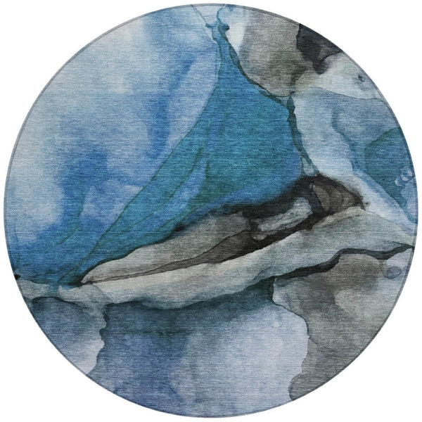 HomeRoots 5' Blue and Gray Abstract Area Rug - Stylish, Washable, Indoor/Outdoor Durable Design for High Traffic Spaces 8' Round 626466