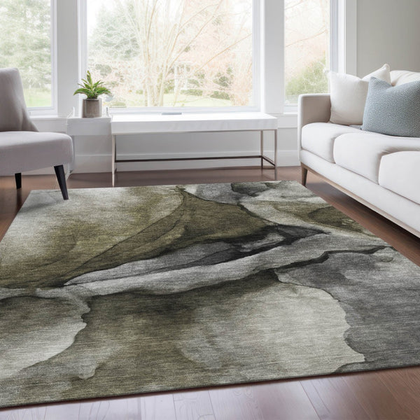 HomeRoots 5' Gray and Silver Abstract Indoor Outdoor Area Rug - Stylish, Washable, Durable for Modern Spaces 5' X 8' 626471