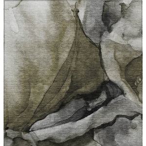 HomeRoots 5' Gray and Silver Abstract Indoor Outdoor Area Rug - Stylish, Washable, Durable for Modern Spaces 8' X 10' 626473