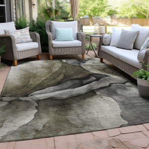 HomeRoots 5' Gray and Silver Abstract Indoor Outdoor Area Rug - Stylish, Washable, Durable for Modern Spaces 8' X 10' 626473