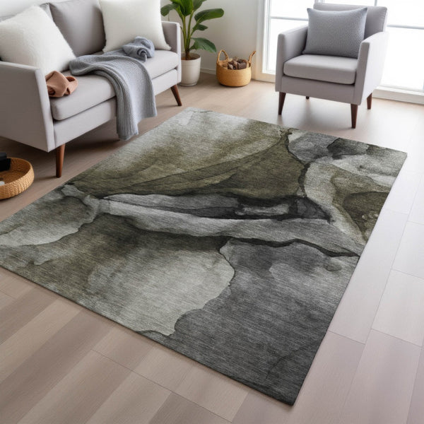 HomeRoots 5' Gray and Silver Abstract Indoor Outdoor Area Rug - Stylish, Washable, Durable for Modern Spaces 9' X 12' 626474