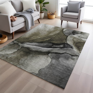 HomeRoots 5' Gray and Silver Abstract Indoor Outdoor Area Rug - Stylish, Washable, Durable for Modern Spaces 10' X 14' 626475