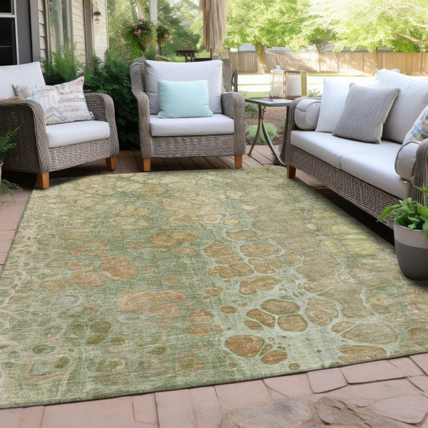 HomeRoots 5' Artichoke Green and Beige Abstract Area Rug – Stylish Washable Design for Indoor and Outdoor Use 5' X 8' 626643