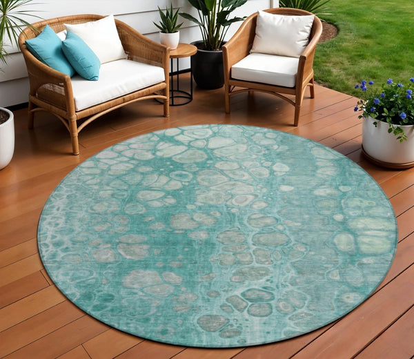 HomeRoots 5' Aqua and Silver Abstract Area Rug - Modern Design for Indoor and Outdoor Spaces, Easy Care & Durable 8' Round 626650