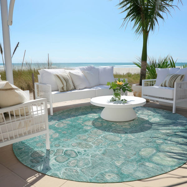HomeRoots 5' Aqua and Silver Abstract Area Rug - Modern Design for Indoor and Outdoor Spaces, Easy Care & Durable 8' Round 626650