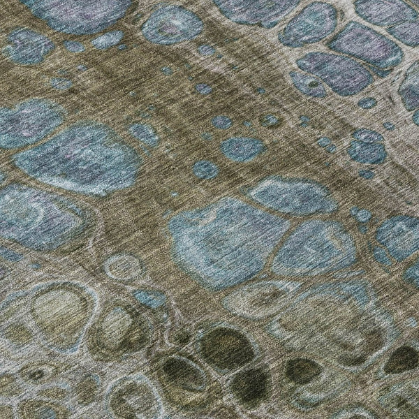 HomeRoots 5' Brown and Gray Abstract Washable Area Rug - Durable, Stylish, Perfect for Indoor and Outdoor Spaces 8' Round 626656