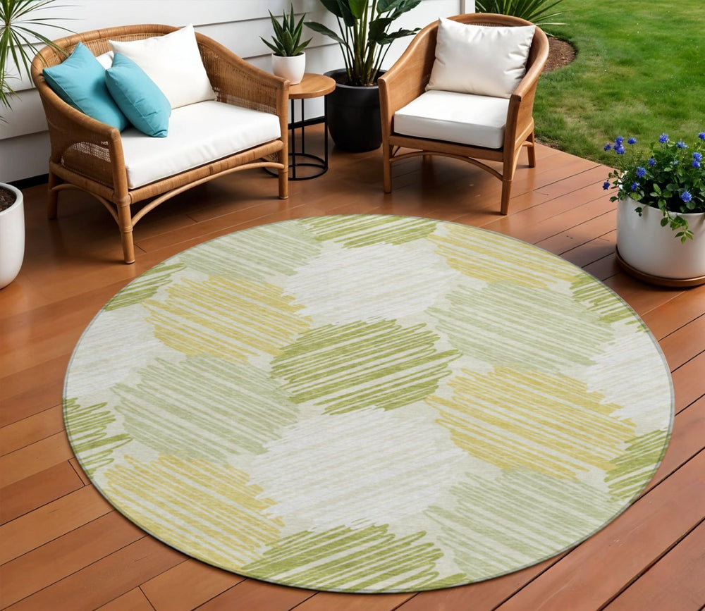 HomeRoots 5' Stylish Green Ivory Gold Geometric Washable Area Rug for Indoor Outdoor High-Traffic Spaces 8' Round 626716