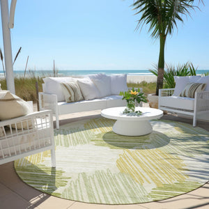 HomeRoots 5' Stylish Green Ivory Gold Geometric Washable Area Rug for Indoor Outdoor High-Traffic Spaces 8' Round 626716