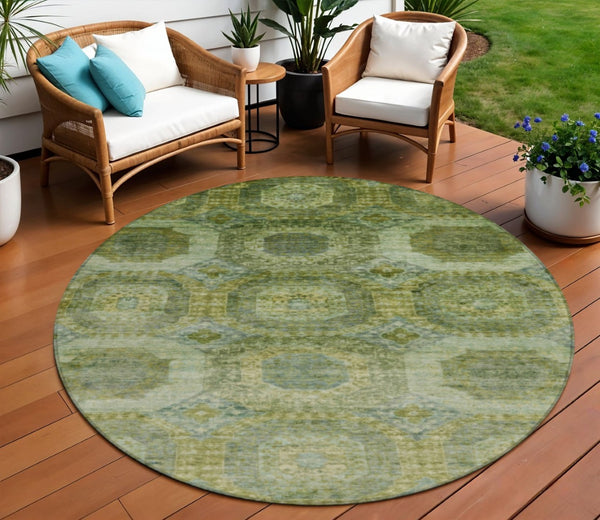 HomeRoots 5' Artichoke Green and Beige Medallion Area Rug - Durable, Washable Design for Indoor & Outdoor Use 8' Round 626752