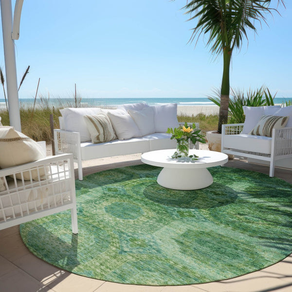 HomeRoots 5' Emerald Medallion Washable Indoor Outdoor Area Rug - Durable, Elegant, and Easy-Care Design 8' Round 626764