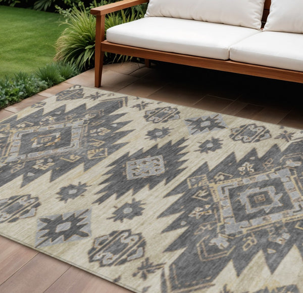 HomeRoots 5' Stylish Beige and Gray Tribal Washable Area Rug for Indoor and Outdoor Spaces, Durable Design 8' X 10' 626807