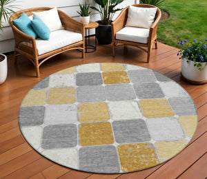 HomeRoots 5' Gold and Gray Geometric Indoor Outdoor Area Rug - Stylish, Washable, and Stain-Resistant Solution 8' Round 626938