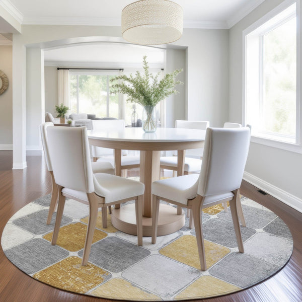 HomeRoots 5' Gold and Gray Geometric Indoor Outdoor Area Rug - Stylish, Washable, and Stain-Resistant Solution 8' Round 626938