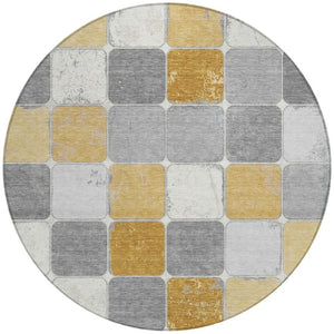HomeRoots 5' Gold and Gray Geometric Indoor Outdoor Area Rug - Stylish, Washable, and Stain-Resistant Solution 8' Round 626938