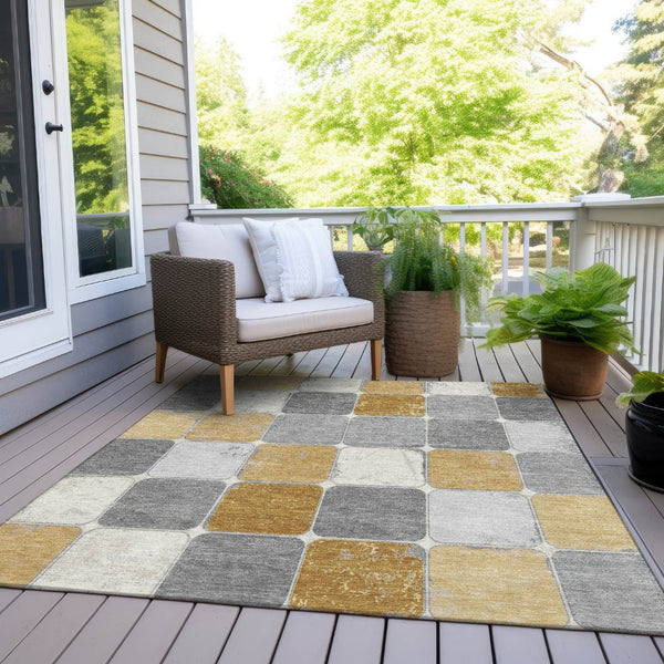 HomeRoots 5' Gold and Gray Geometric Indoor Outdoor Area Rug - Stylish, Washable, and Stain-Resistant Solution 8' X 10' 626939