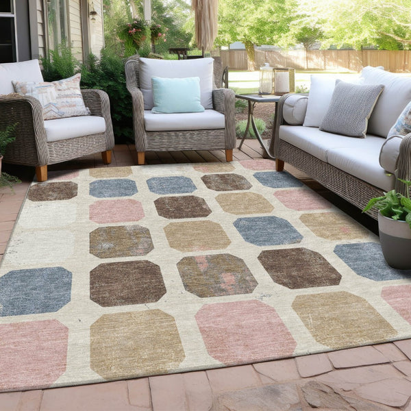 HomeRoots 5' Versatile Indoor Outdoor Area Rug with Geometric Design in Linen Ivory and Denim Blue Style 5' X 8' 627027