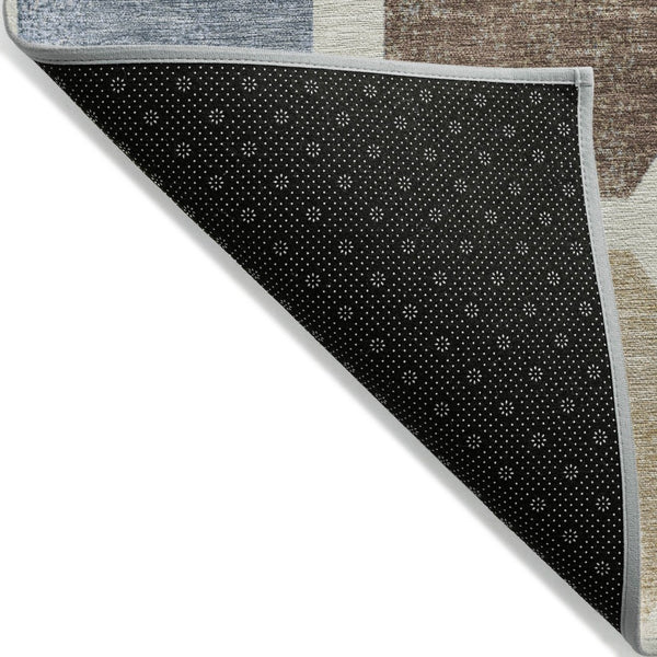 HomeRoots 5' Versatile Indoor Outdoor Area Rug with Geometric Design in Linen Ivory and Denim Blue Style 5' X 8' 627027