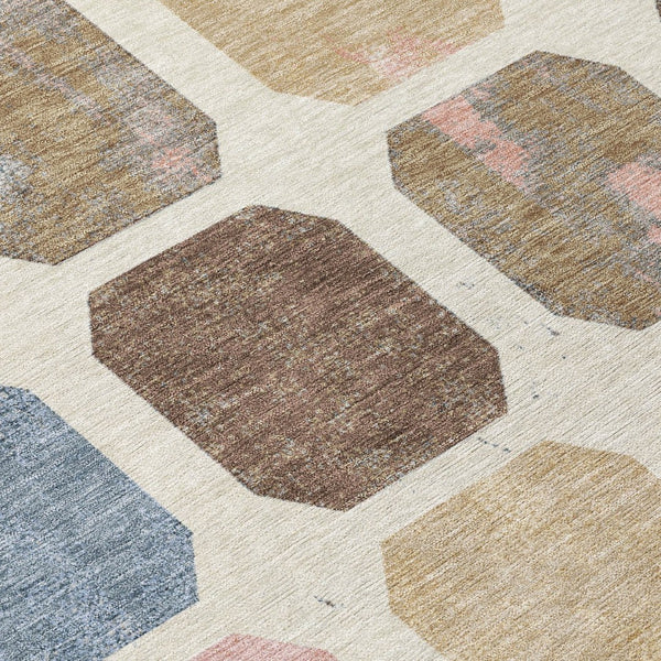 HomeRoots 5' Versatile Indoor Outdoor Area Rug with Geometric Design in Linen Ivory and Denim Blue Style 8' Round 627028