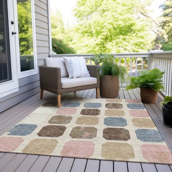 HomeRoots 5' Versatile Indoor Outdoor Area Rug with Geometric Design in Linen Ivory and Denim Blue Style 8' X 10' 627029