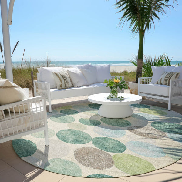HomeRoots 5' Durable Indoor Outdoor Area Rug in Teal Blue Green and Ivory Geometric Design for Easy Care 8' Round 627046