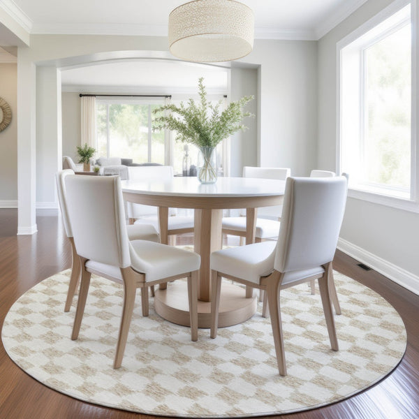 HomeRoots 5' Beige and Ivory Geometric Indoor-Outdoor Area Rug - Stylish, Durable, and Machine Washable Design 8' Round 627184