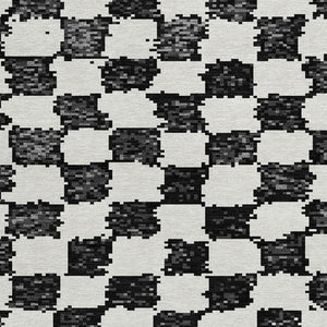 HomeRoots 5' Black and Ivory Geometric Area Rug – Durable, Washable, Perfect for Indoor and Outdoor Spaces 8' Round 627190