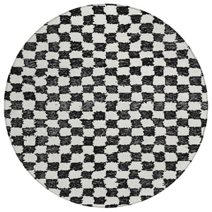 HomeRoots 5' Black and Ivory Geometric Area Rug – Durable, Washable, Perfect for Indoor and Outdoor Spaces 8' Round 627190