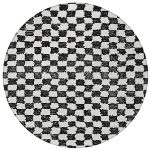 HomeRoots 5' Black and Ivory Geometric Area Rug – Durable, Washable, Perfect for Indoor and Outdoor Spaces 8' Round 627190