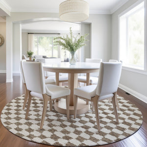 HomeRoots 5' Brown and Ivory Geometric Indoor Outdoor Area Rug - Stylish, Washable, and Durable for All Spaces 8' Round 627196