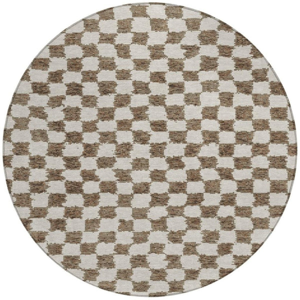 HomeRoots 5' Brown and Ivory Geometric Indoor Outdoor Area Rug - Stylish, Washable, and Durable for All Spaces 8' Round 627196