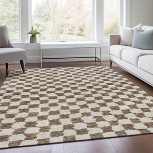 HomeRoots 5' Brown and Ivory Geometric Indoor Outdoor Area Rug - Stylish, Washable, and Durable for All Spaces 8' X 10' 627197