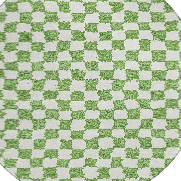 HomeRoots 5' Green and Ivory Geometric Area Rug - Stylish, Washable, Durable for Indoor and Outdoor Spaces 8' Round 627202