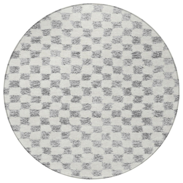 HomeRoots 5' Gray and Ivory Geometric Area Rug - Stylish, Washable, Durable for Indoor and Outdoor Spaces 8' Round 627208
