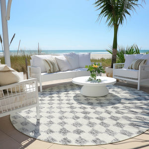 HomeRoots 5' Gray and Ivory Geometric Area Rug - Stylish, Washable, Durable for Indoor and Outdoor Spaces 8' Round 627208