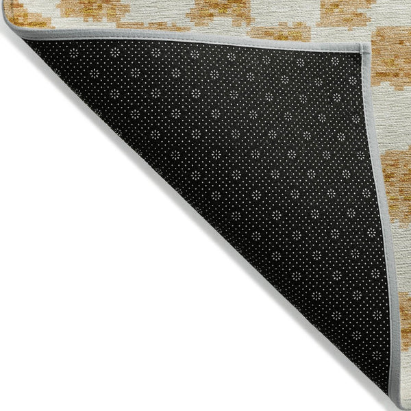 HomeRoots 5' Orange and Ivory Geometric Area Rug - Stylish, Washable Design for Indoor and Outdoor Spaces 8' Round 627220