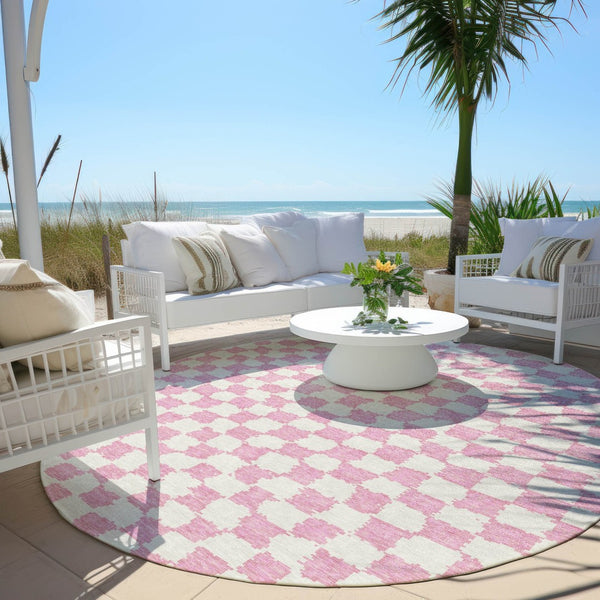 HomeRoots 5' Pink and Ivory Geometric Area Rug - Washable, Durable for Indoor & Outdoor Use, Stylish Design 8' Round 627226