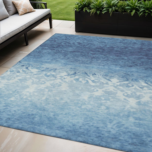 HomeRoots 5' Denim Blue and Ivory Damask Area Rug – Elegant, Washable Indoor/Outdoor Design for Versatile Use 5' X 8' 627249
