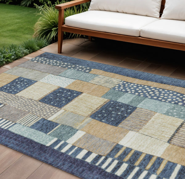 HomeRoots 5' Geometric Indoor Outdoor Area Rug in Navy, Beige, and Ivory – Stylish, Washable, and Durable! 9' X 12' 627288