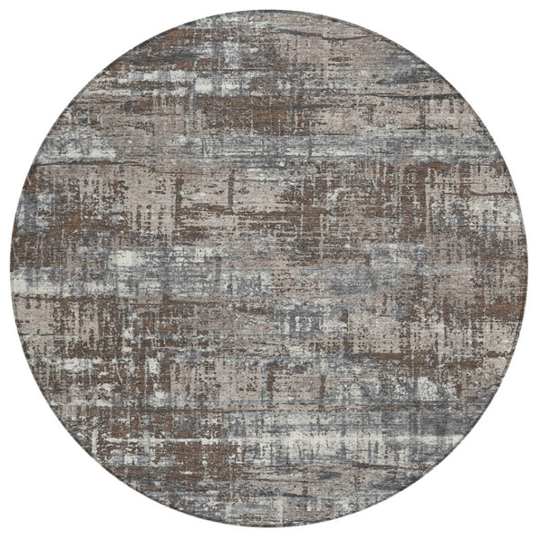 HomeRoots 5' Durable Brown and Charcoal Geometric Area Rug - Washable Indoor/Outdoor Design for Any Space 8' Round 627685