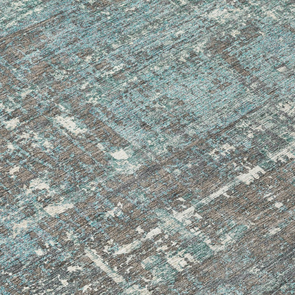 HomeRoots 5' Stylish Taupe and Teal Geometric Washable Area Rug for Indoor and Outdoor Spaces, Durable Design 8' Round 627727