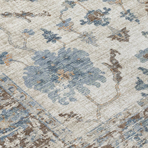 HomeRoots 5' Elegant Beige and Blue Floral Machine-Washable Area Rug for Indoor and Outdoor Spaces 8' Round 627889