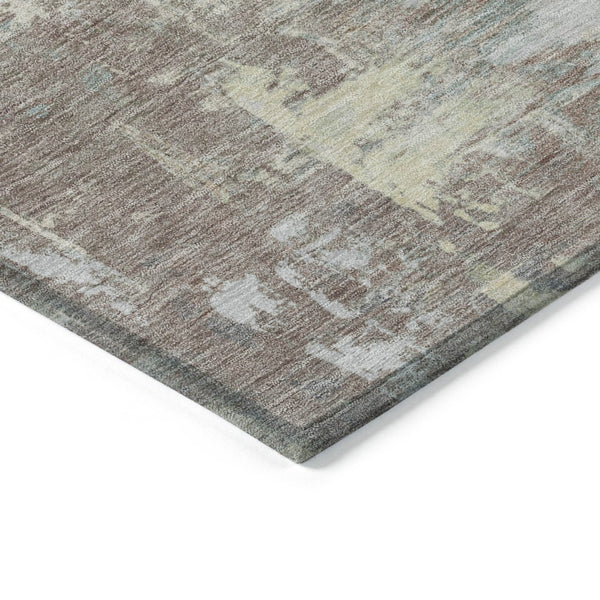 HomeRoots 5' Tan and Brown Abstract Area Rug - Durable, Machine Washable Indoor/Outdoor Accent for Any Space 8' Round 627919
