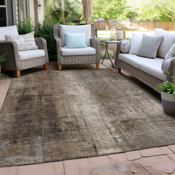 HomeRoots 5' Modern Abstract Brown and Ivory Washable Area Rug for Indoor and Outdoor Spaces, Easy Care 8' X 10' 627980