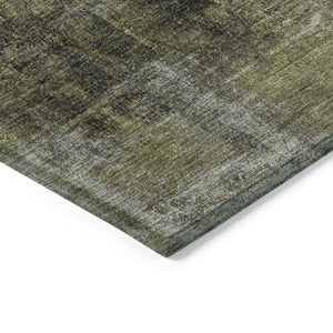 HomeRoots 5' Olive Green and Ivory Abstract Area Rug - Stylish, Durable, and Washable for Indoor or Outdoor Use 8' Round 627997