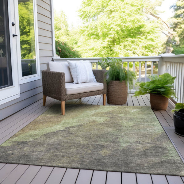 HomeRoots 5' Abstract Artichoke Green & Taupe Area Rug - Stylish, Washable & Durable for Indoor/Outdoor Use 5' X 8' 628074