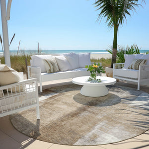HomeRoots 5' Stylish Beige and Ivory Abstract Washable Area Rug for Indoor and Outdoor Spaces, Durable Design 8' Round 628154