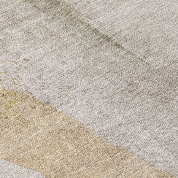 HomeRoots 5' Contemporary Beige and Taupe Abstract Washable Area Rug for Indoor and Outdoor Spaces 8' Round 628238
