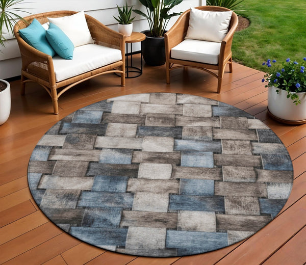 HomeRoots 5' Stylish Taupe and Denim Blue Striped Area Rug - Durable, Washable, Perfect for Indoor & Outdoor Spaces 8' Round 628316